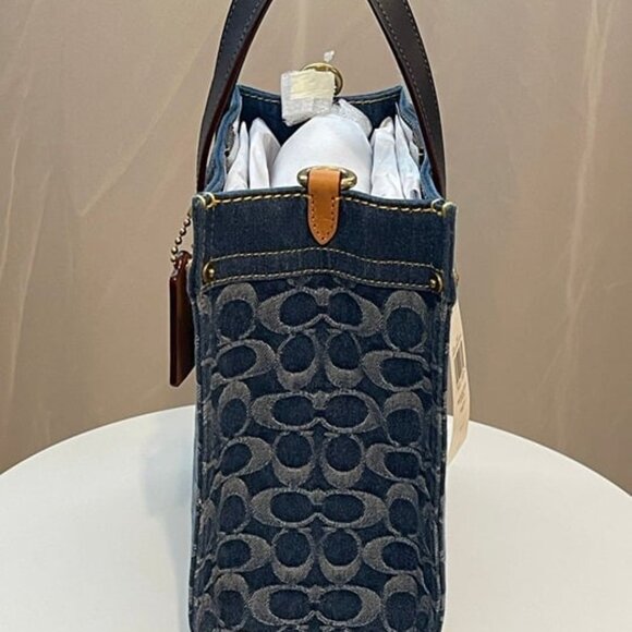 new Coach Denim Field Tote 22 - Picture 4 of 5